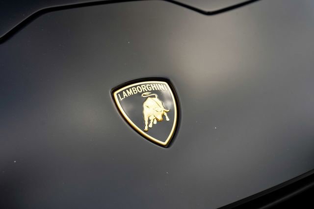 Used 2022 Lamborghini Huracan EVO image 41