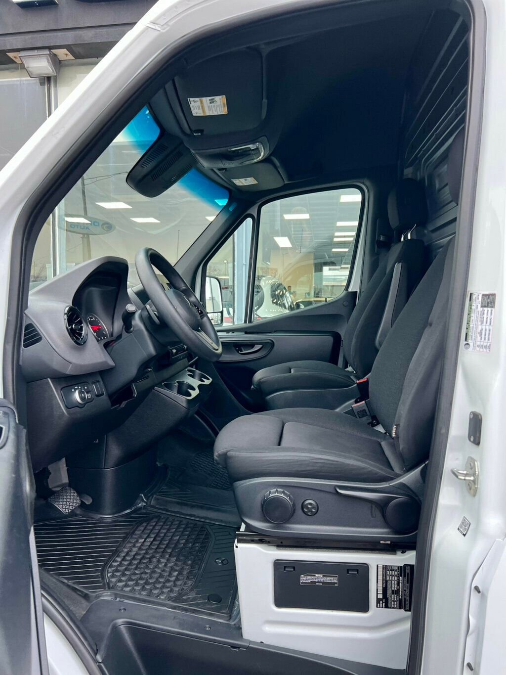 Used 2024 Mercedes-Benz Sprinter 3500 image 14