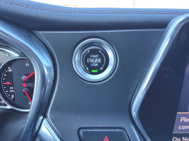 Used 2019 Chevrolet Blazer Premier w/ Sun and Wheels Package AWD/4WD image 17