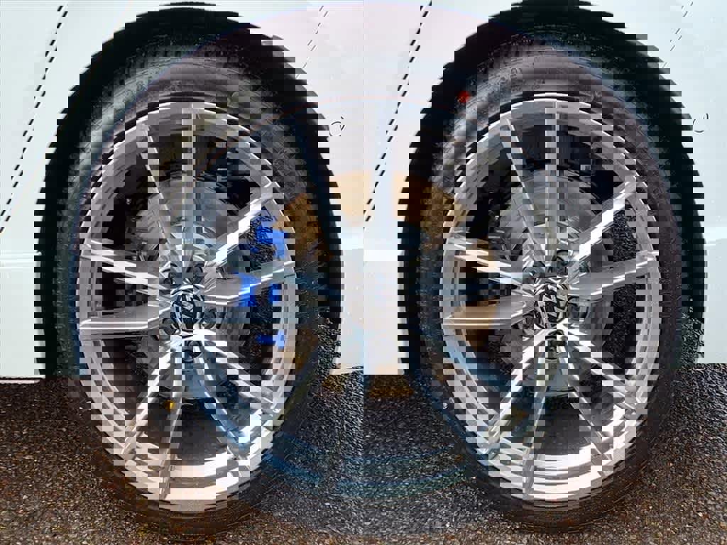 Used 2024 Volkswagen Golf R image 8