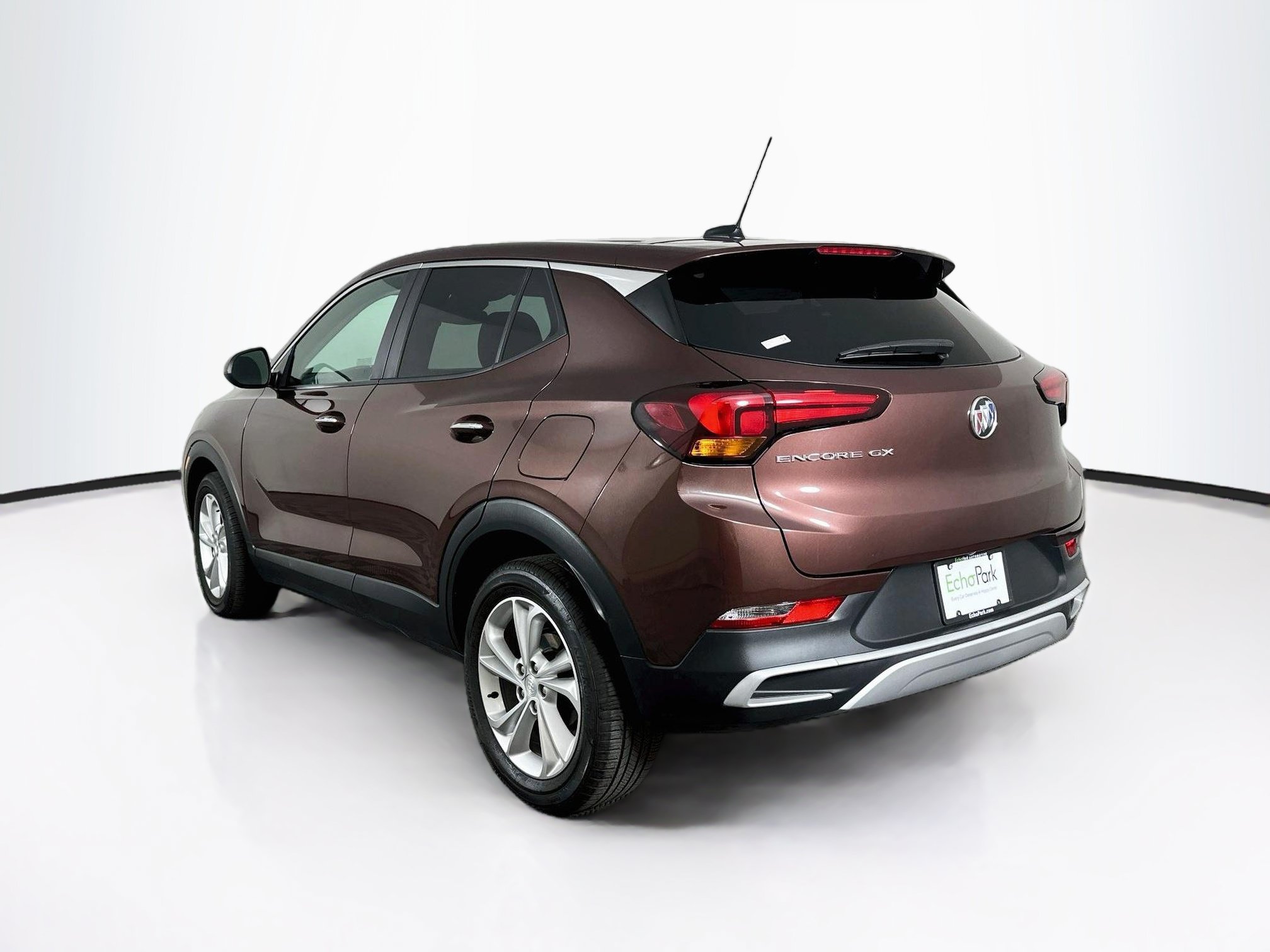 Used 2023 Buick Encore GX Preferred w/ Cold Weather Comfort Package FWD image 5