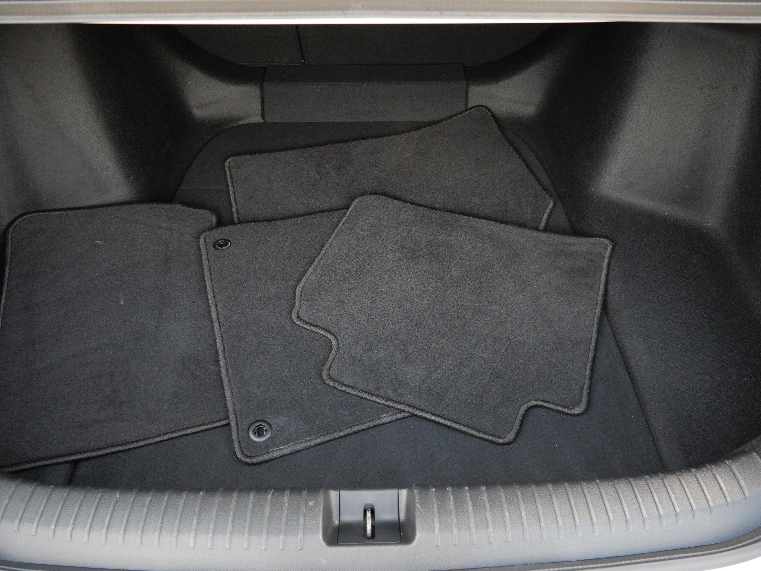 Certified 2023 Honda Accord EX image 18