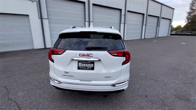 Used 2020 GMC Terrain Denali w/ Denali Premium Package image 7