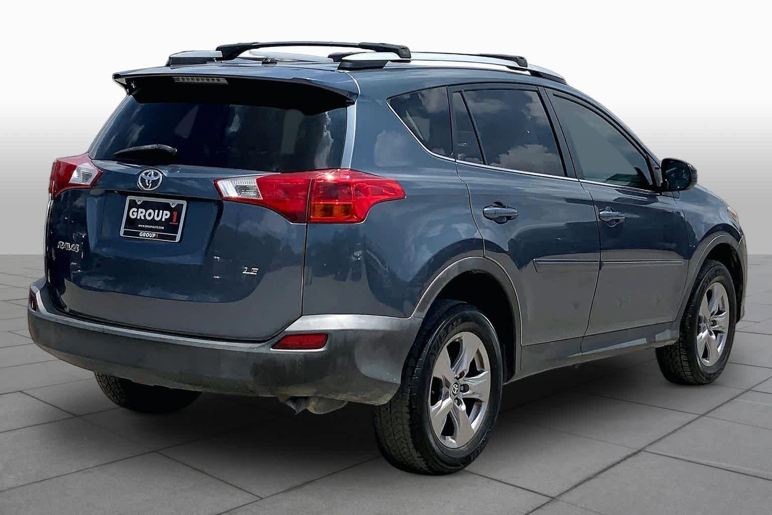 Used 2013 Toyota RAV4 LE FWD image 13