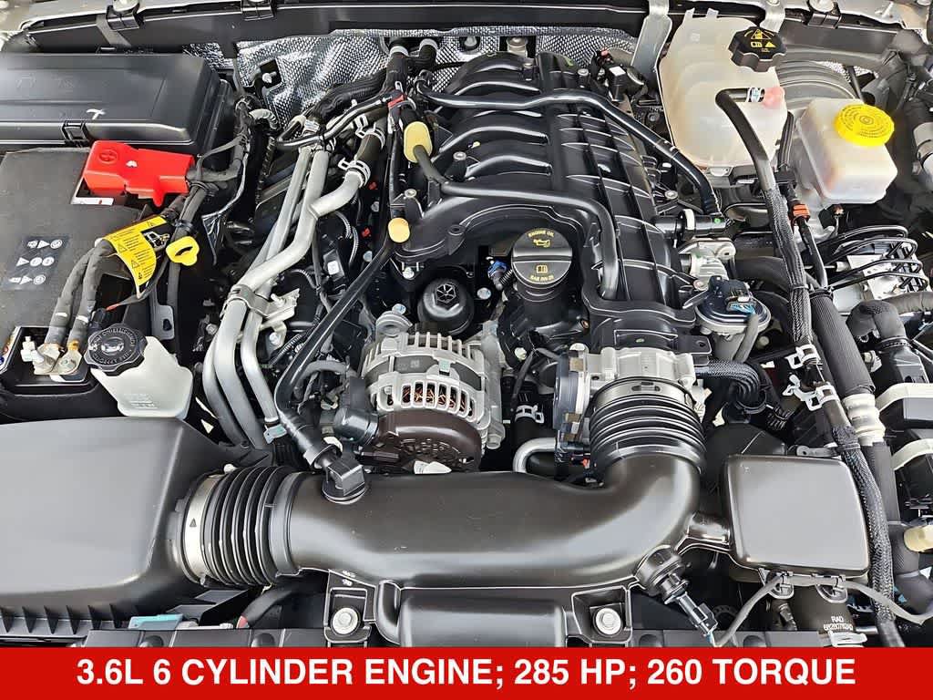Used 2024 Jeep Wrangler Unlimited Rubicon AWD/4WD image 16