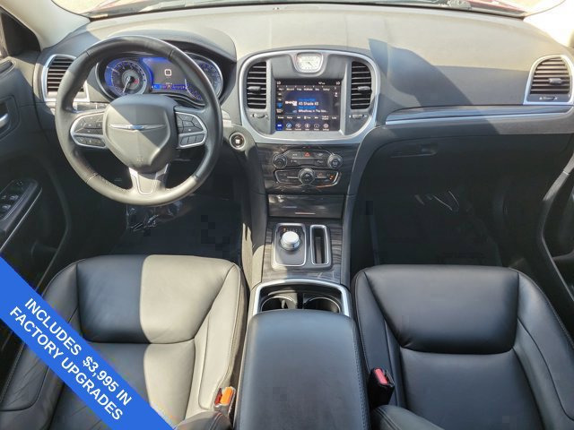 Used 2021 Chrysler 300 Touring L RWD image 18