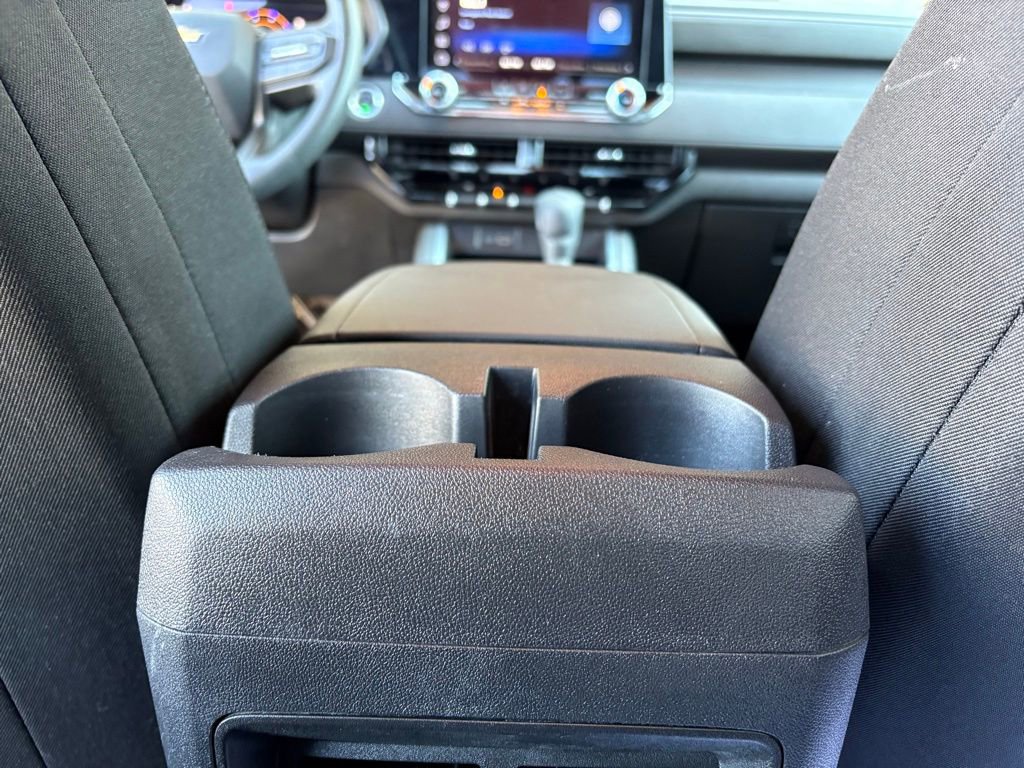 Used 2025 Chevrolet Colorado W/T w/ Advanced Trailering Package image 38