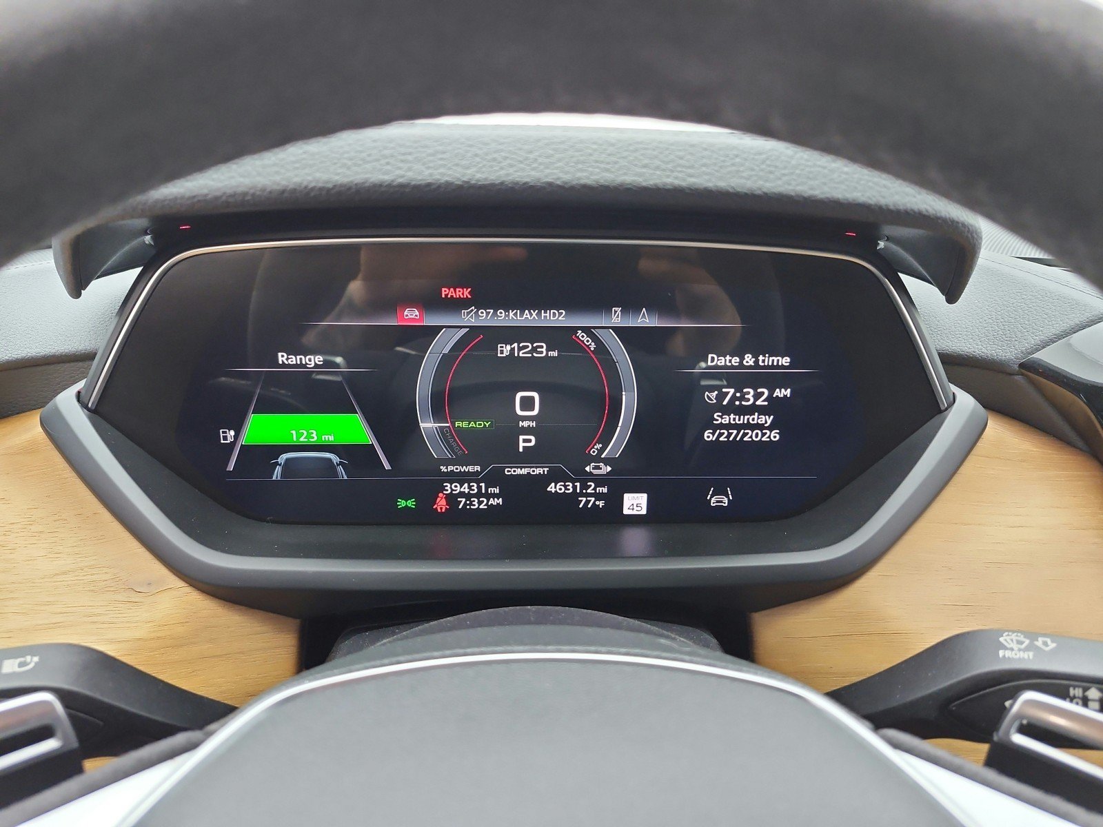 Used 2023 Audi e-tron GT Prestige w/ Prestige Package AWD/4WD image 9