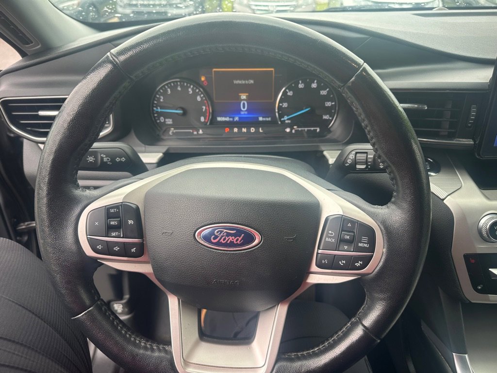 Used 2021 Ford Explorer XLT w/ Equipment Group 202A AWD/4WD image 33
