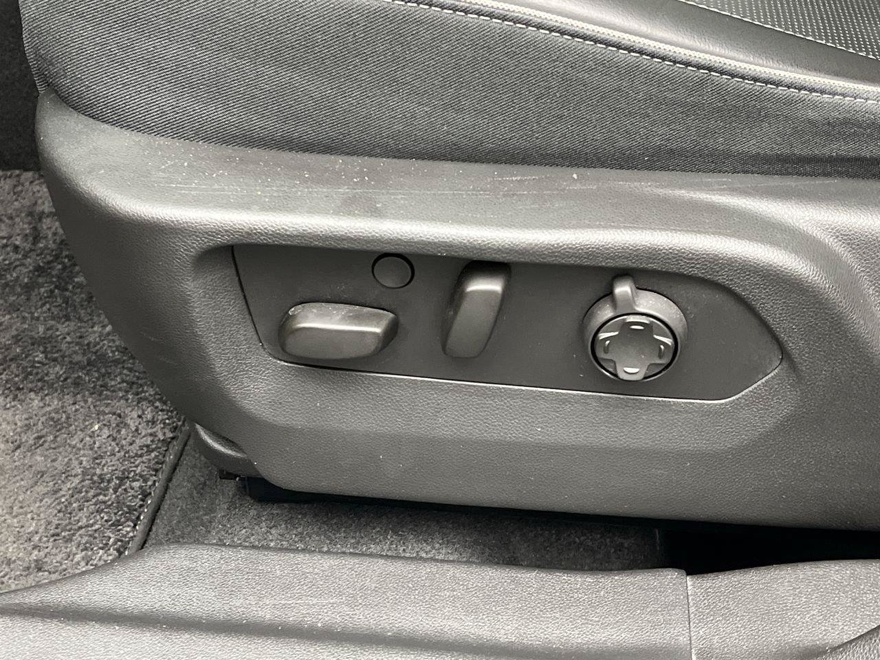 Certified 2024 Buick Envision Avenir AWD/4WD image 12