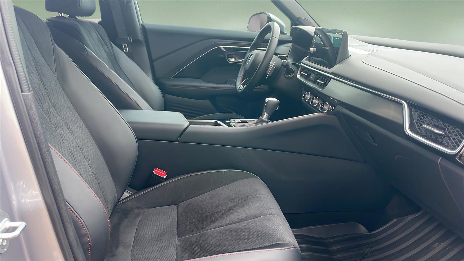 Used 2025 Acura ADX A-Spec image 11