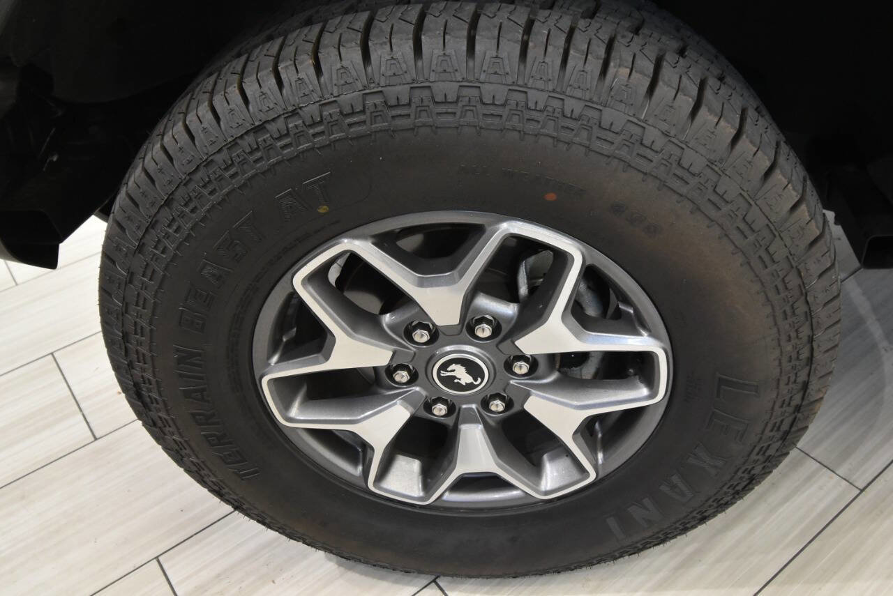 Used 2022 Ford Bronco Badlands image 10