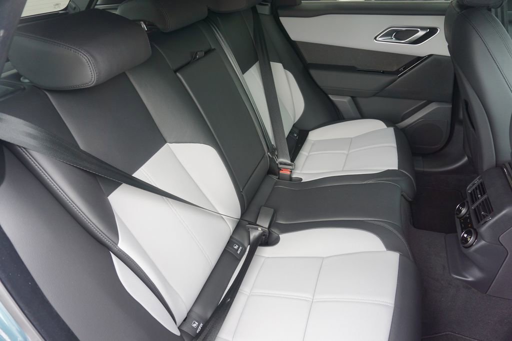 New 2026 Land Rover Range Rover Velar Dynamic SE image 27