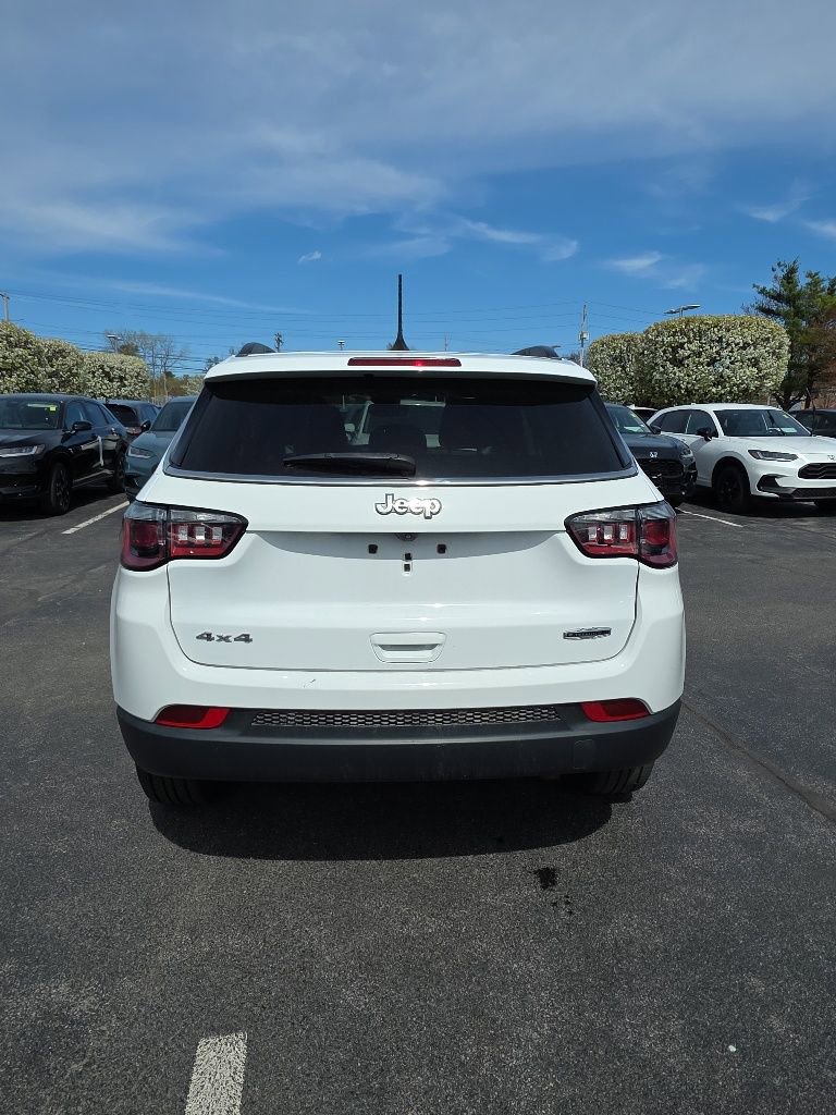 Used 2022 Jeep Compass Latitude image 7