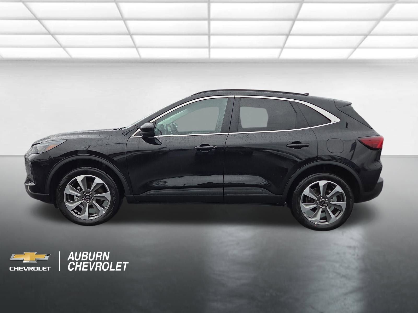 Used 2025 Ford Escape Platinum AWD/4WD image 5