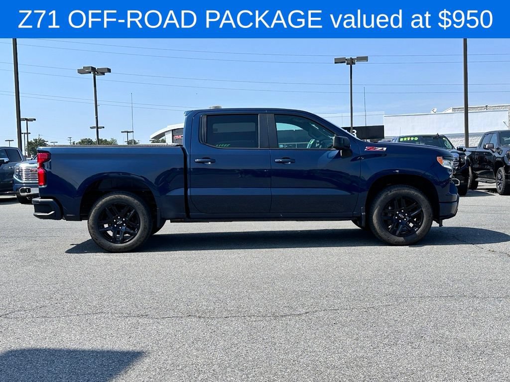 Used 2022 Chevrolet Silverado 1500 RST w/ Z71 Off-Road Package AWD/4WD image 3