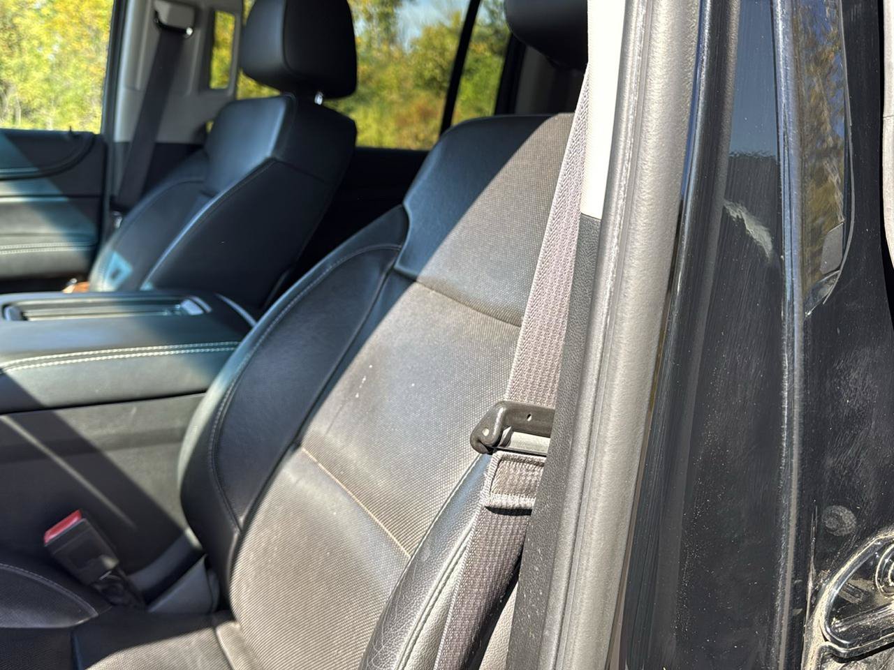 Used 2015 Chevrolet Suburban LTZ AWD/4WD image 15