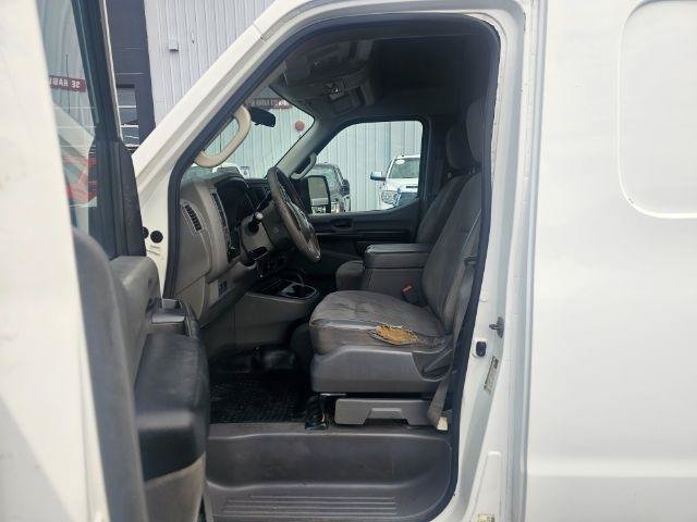 Used 2012 Nissan NV 2500 S w/ Side Curtain Airbag Pkg RWD image 27