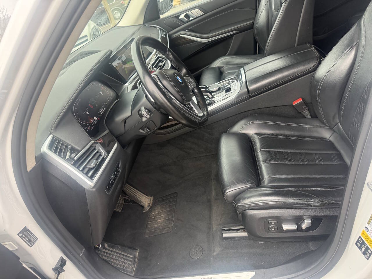 Used 2021 BMW X7 xDrive40i w/ Parking Assistance Package AWD/4WD image 14
