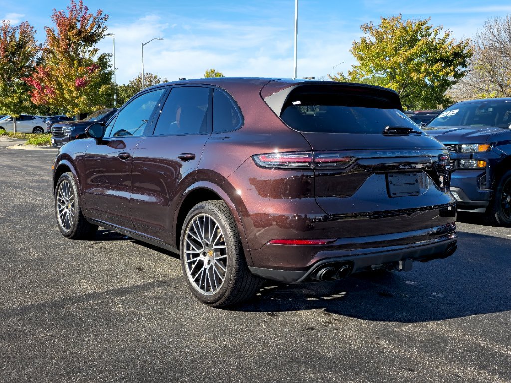 Used 2023 Porsche Cayenne Platinum Edition AWD/4WD image 9