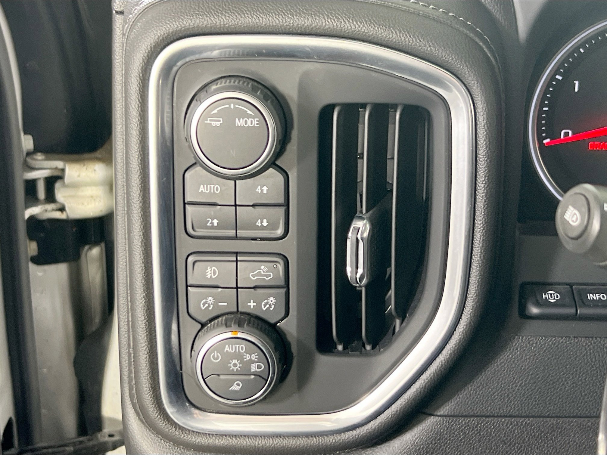 Used 2022 Chevrolet Silverado 2500 High Country w/ Z71 Off-Road Package AWD/4WD image 10