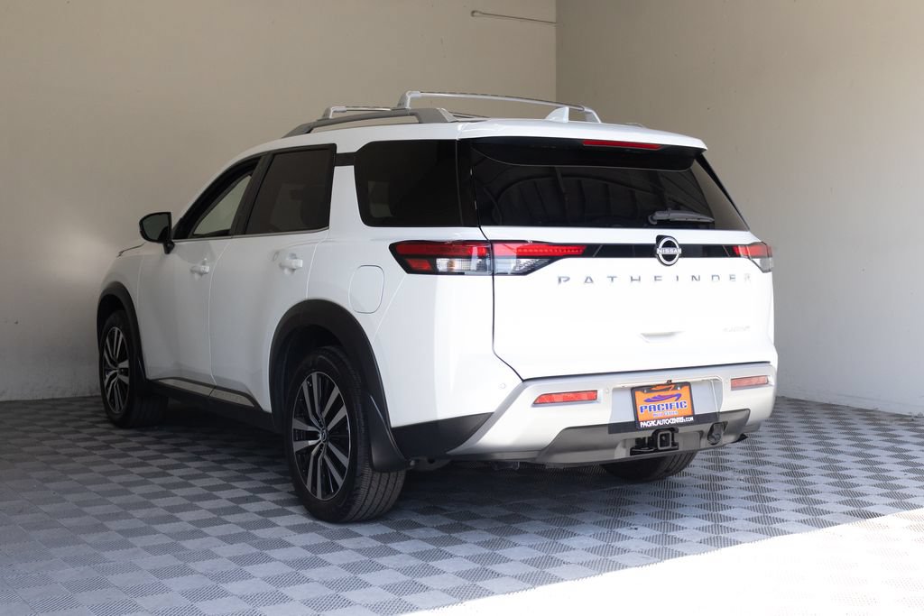 Used 2025 Nissan Pathfinder Platinum w/ Cargo Package FWD image 13
