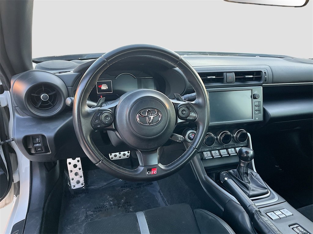 Used 2023 Toyota GR86 Premium w/ ALL Weather Mat Package (TMS) image 23