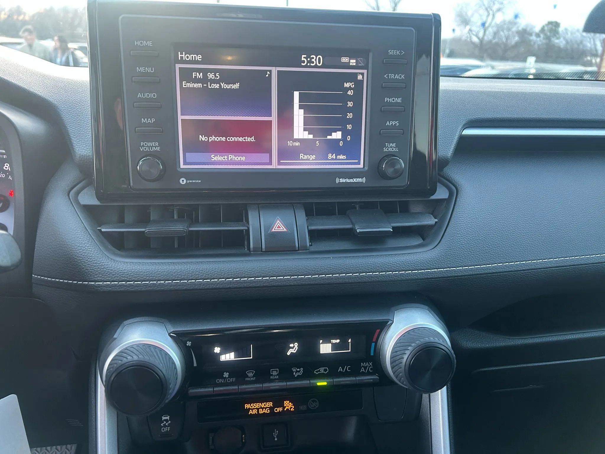 Used 2022 Toyota RAV4 LE image 23