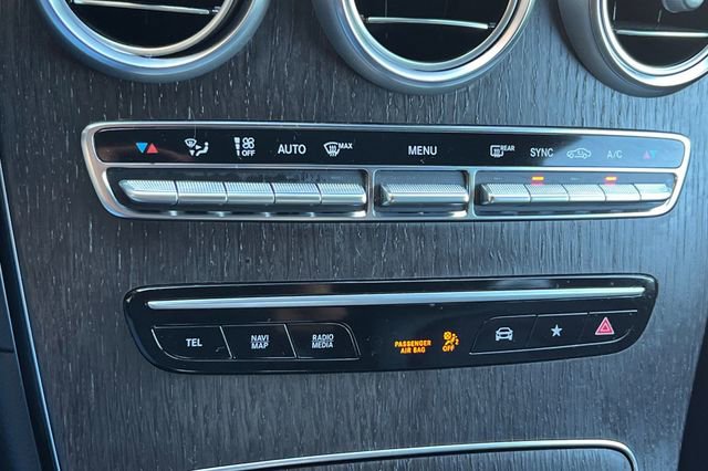 Used 2022 Mercedes-Benz GLC 300 4MATIC image 23