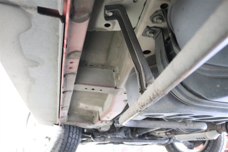 Used 2005 Honda Element EX image 24