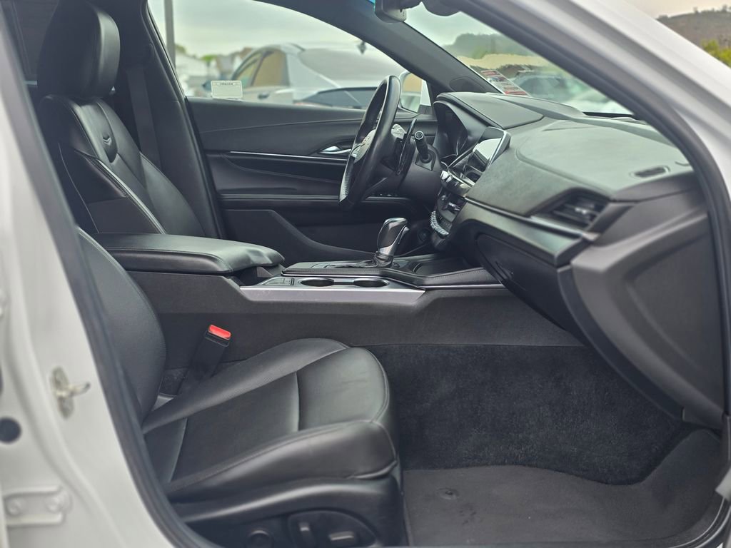 Used 2021 Cadillac CT4 Premium Luxury image 10
