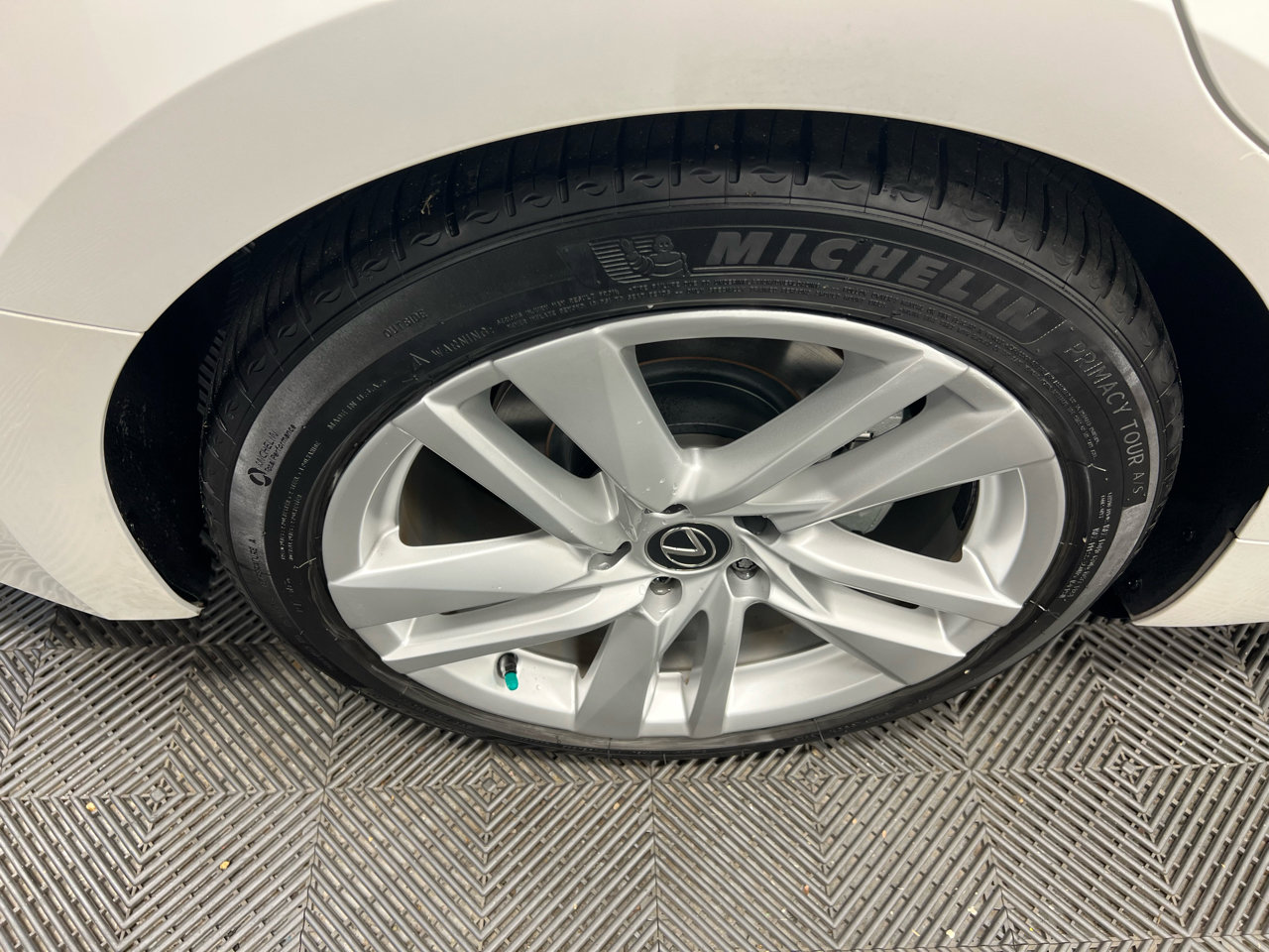 Used 2024 Lexus IS 300 w/ Comfort Package image 37