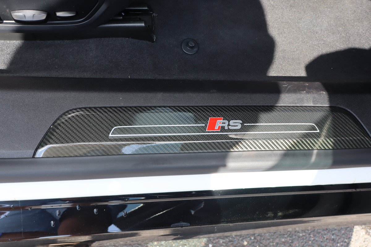 Used 2022 Audi RS e-tron GT w/ Carbon Performance Package AWD/4WD image 18