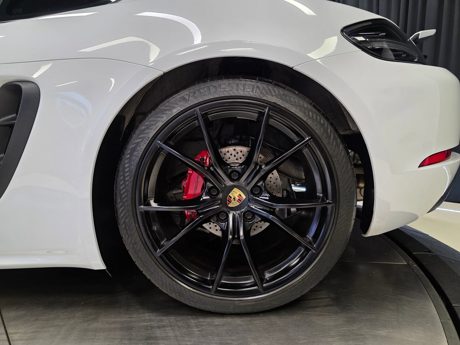 Used 2017 Porsche 718 Cayman RWD image 41