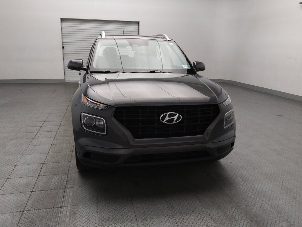 Used 2025 Hyundai Venue SEL FWD image 14