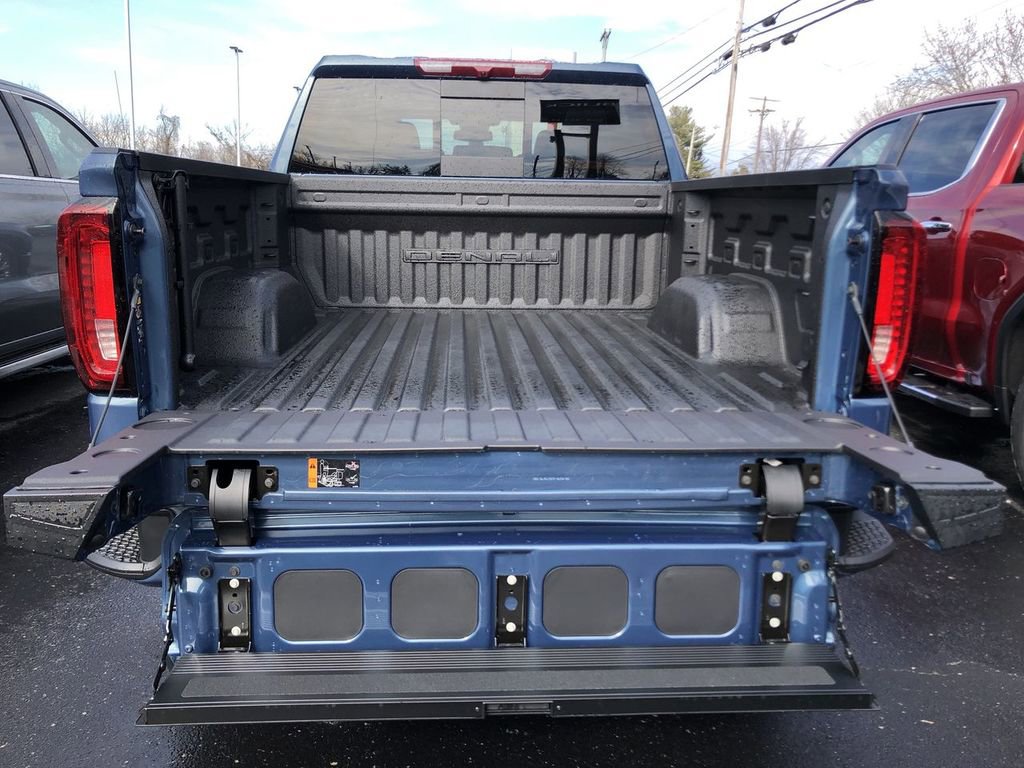 Used 2024 GMC Sierra 1500 Denali AWD/4WD image 17
