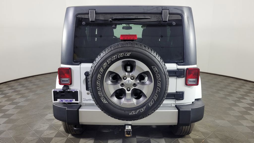 Used 2018 Jeep Wrangler Unlimited Sahara image 7