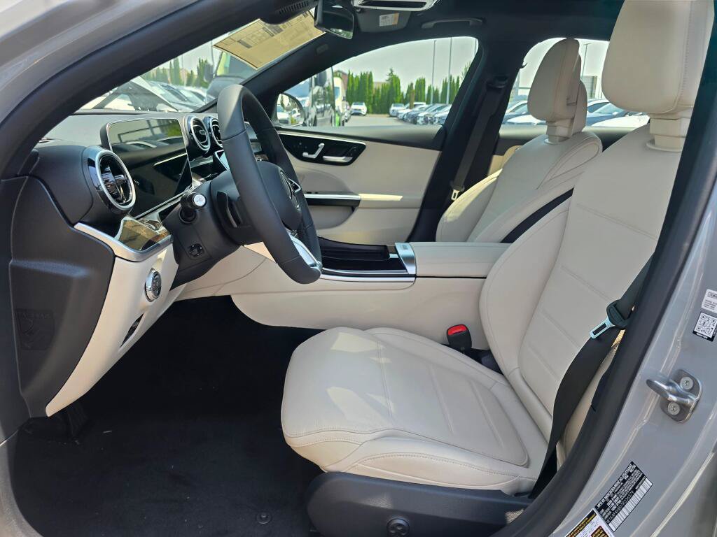 New 2026 Mercedes-Benz C 300 4MATIC Sedan image 13