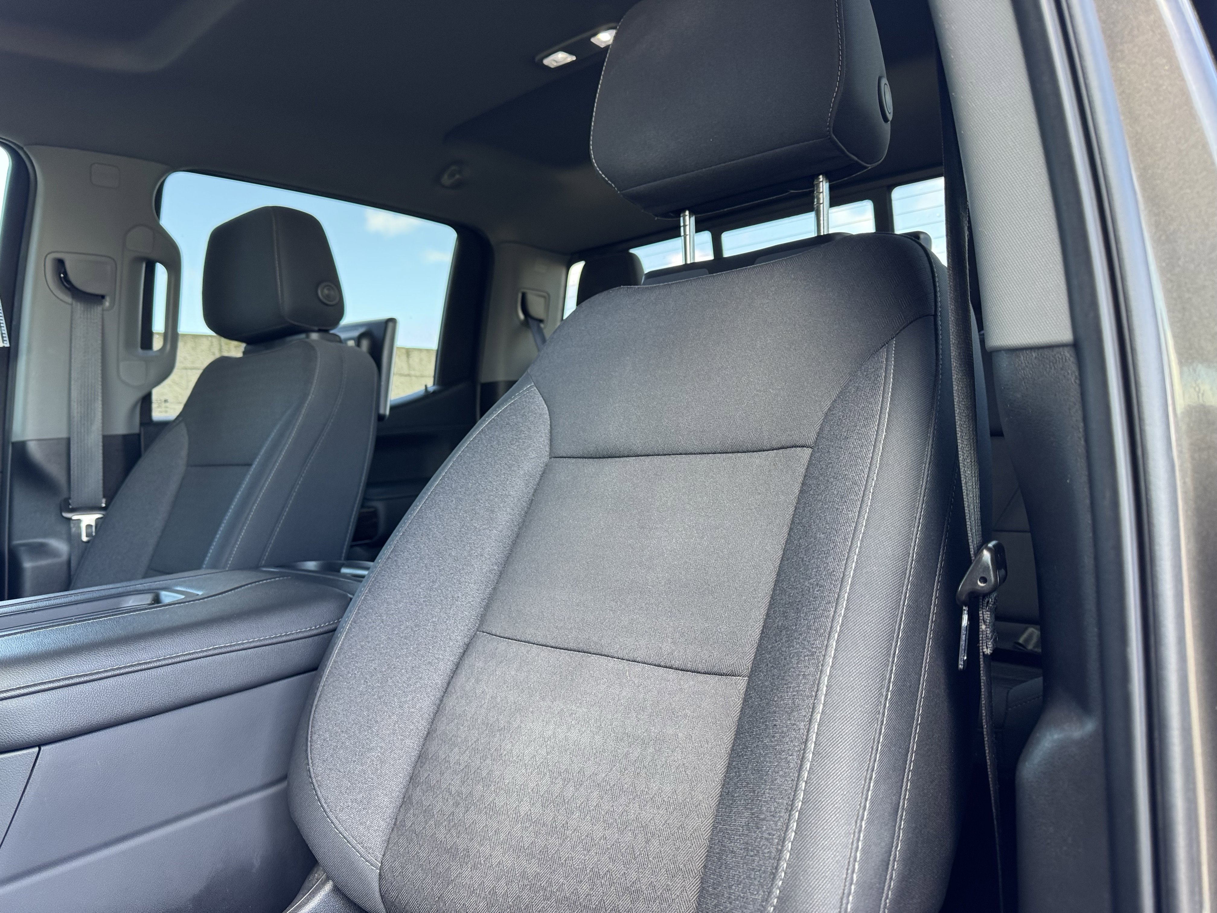 Used 2020 GMC Sierra 1500 Elevation w/ Elevation Value Package AWD/4WD image 13