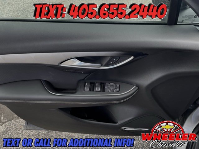 Used 2025 Buick Envision Sport Touring image 9