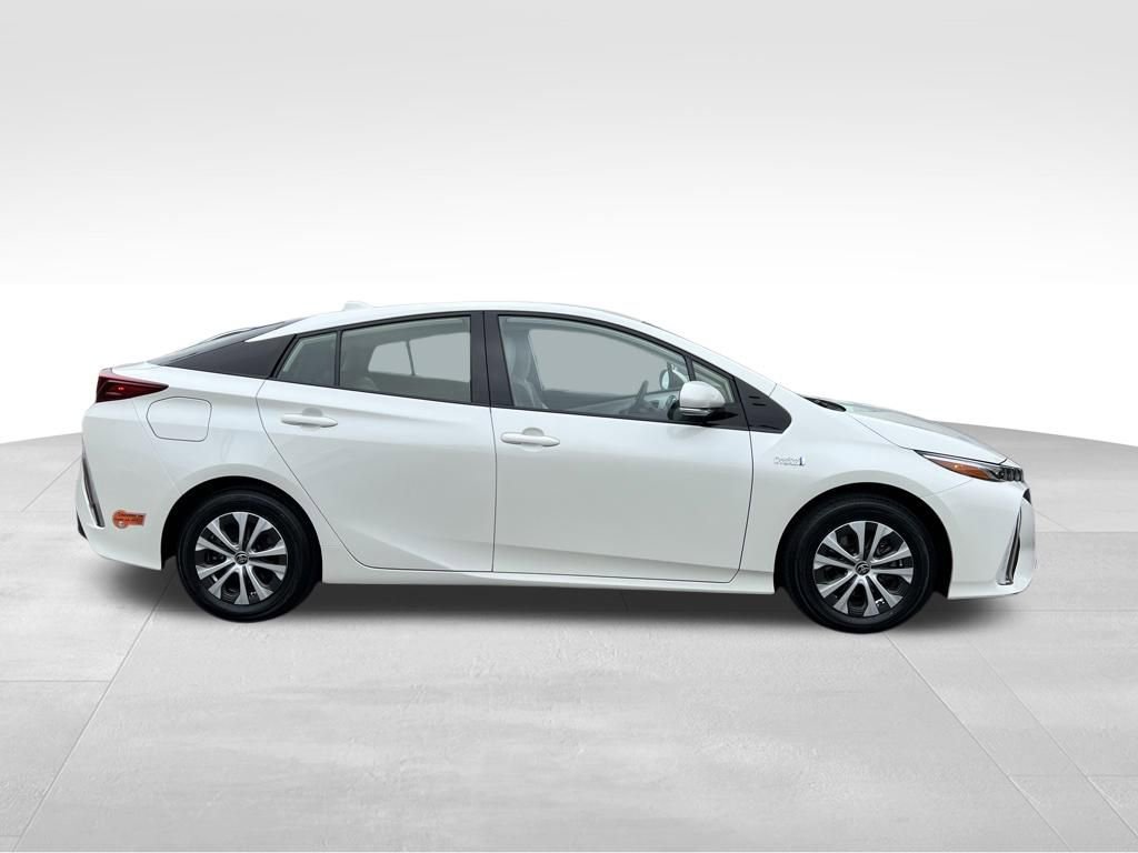 Used 2020 Toyota Prius Prime XLE FWD image 6