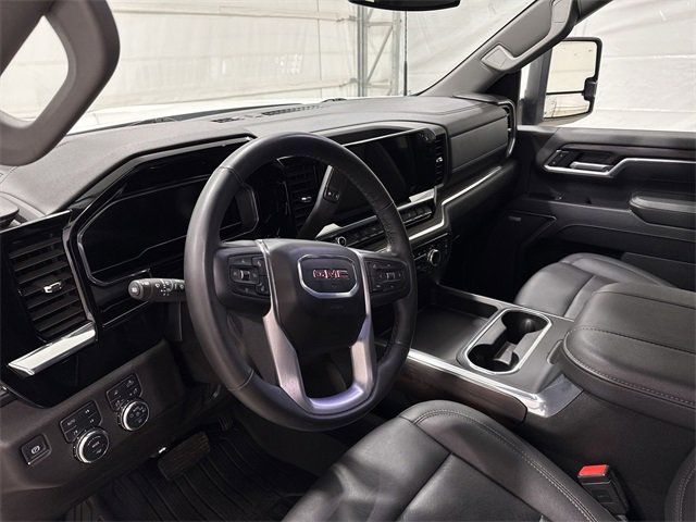Used 2025 GMC Sierra 2500 SLT w/ SLT Premium Package image 10