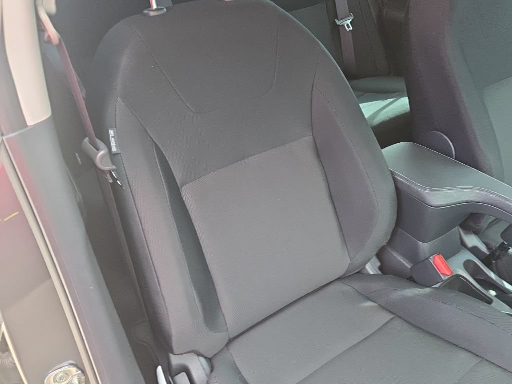 Used 2025 Nissan Kicks Play S FWD image 18