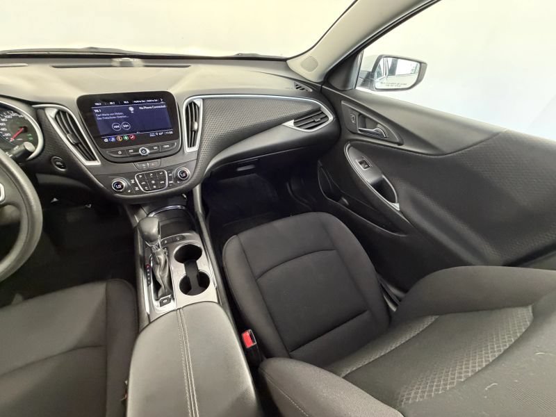 Used 2024 Chevrolet Malibu LT w/ LPO, Floor Liner Package FWD image 30