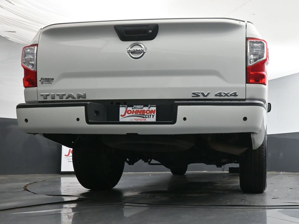 Used 2022 Nissan Titan SV AWD/4WD image 37