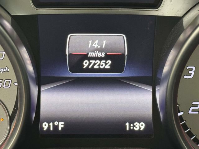 Used 2016 Mercedes-Benz SL 550 w/ Driver Assistance Package image 49