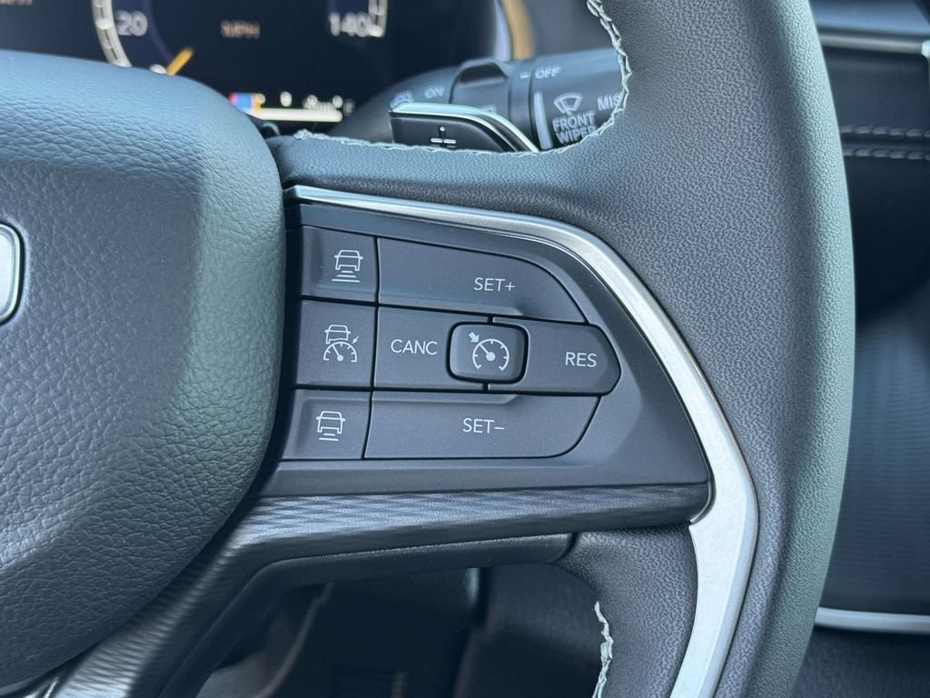 New 2025 Jeep Grand Cherokee L Altitude AWD/4WD image 22