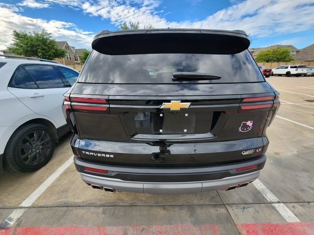 Used 2024 Chevrolet Traverse LT image 5