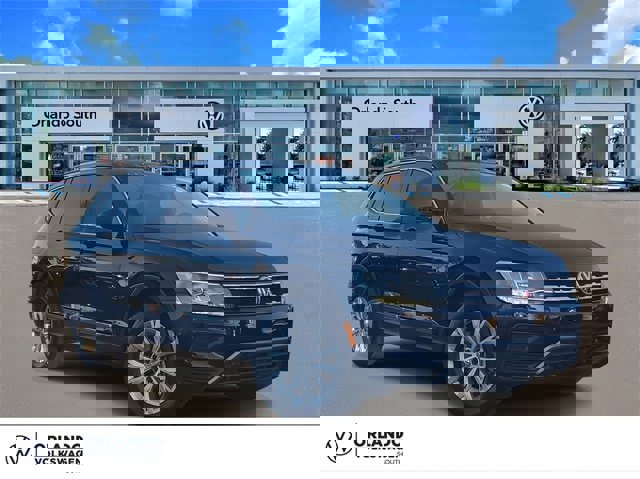 Used 2018 Volkswagen Tiguan SE image 1