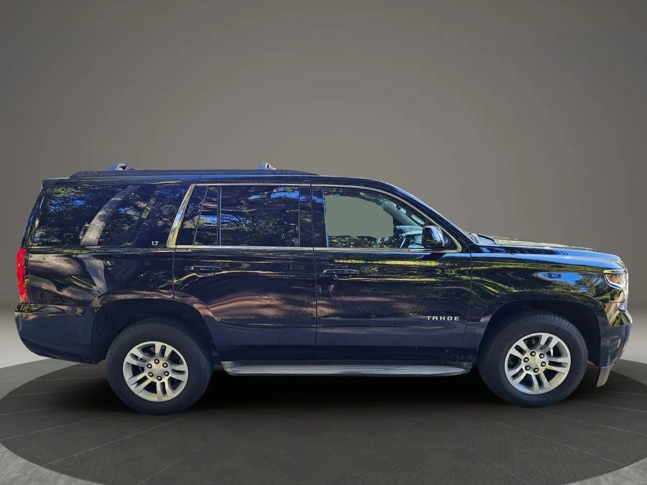 Used 2019 Chevrolet Tahoe LT image 11